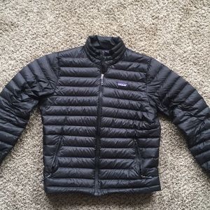 Black Patagonia puffy coat!